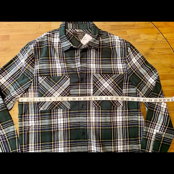 NWT- Men’s Plaid Flannel Shirt - Picture 6 of 8